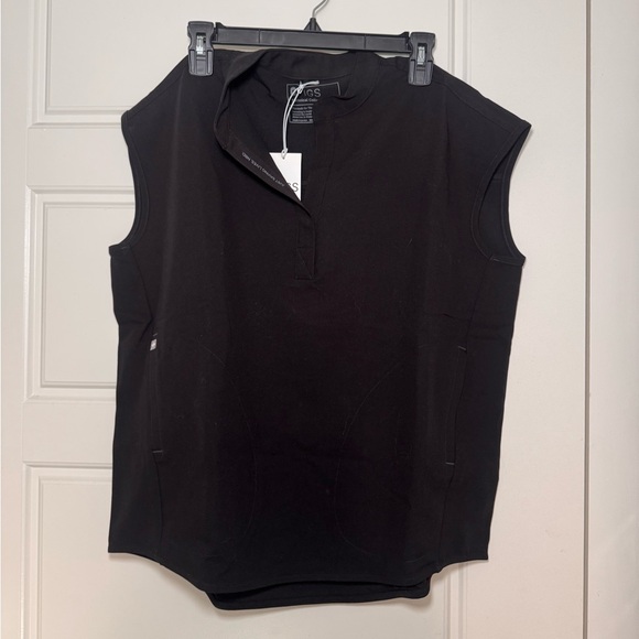 Figs Black Rafaela Three-Pocket Scrub Top - Picture 2 of 4